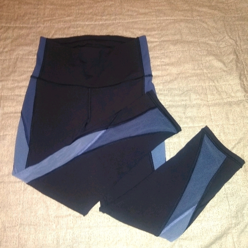 LULULEMON Black/Blue Mesh Leggings